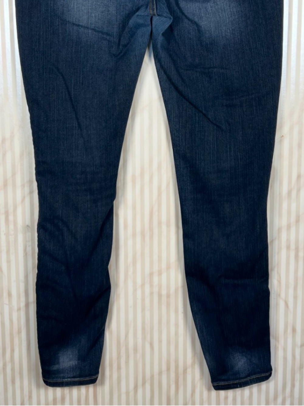 Torrid Bombshell Skinny Jeans - Picture 6 of 9